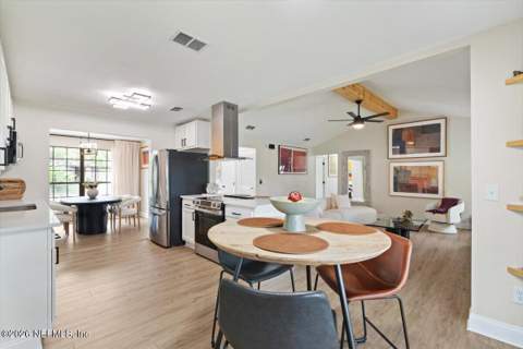 1647 Windy Oaks Drive, Jacksonville FL - photo 19 of 51