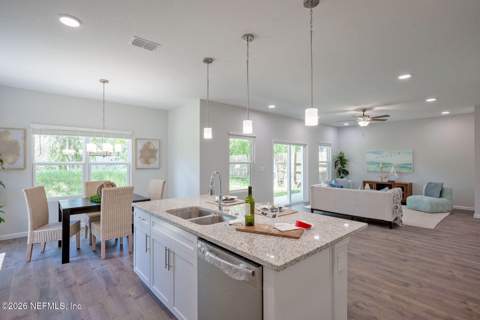 13725 Coral Drive, Jacksonville FL - photo 16 of 39