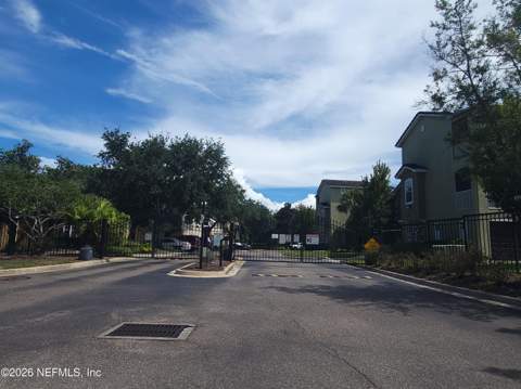 10075 Gate Parkway #1312, Jacksonville FL - photo 17 of 18