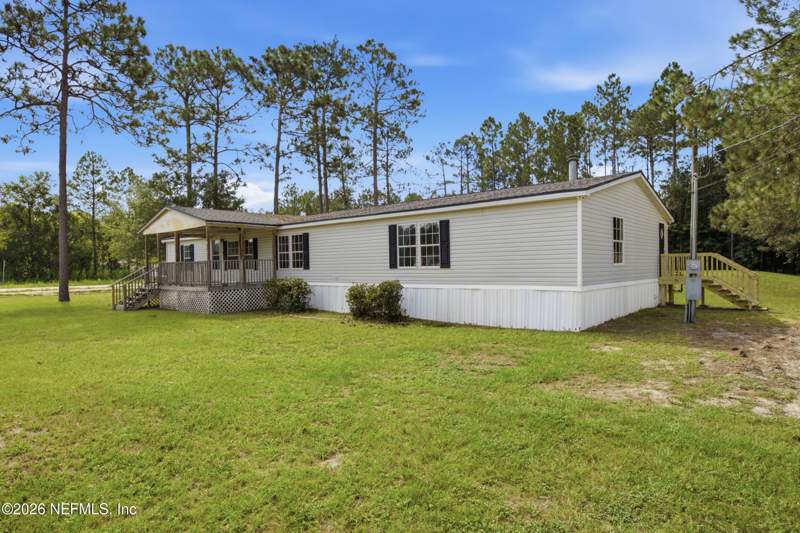 4 bedroom Mobile Home at 307 Horsetail Avenue, Jacksonville South, Middleburg — photo 5