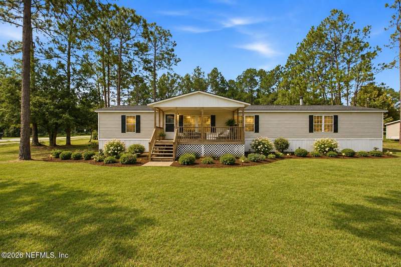 4 bedroom Mobile Home at 307 Horsetail Avenue, Jacksonville South, Middleburg — photo 4