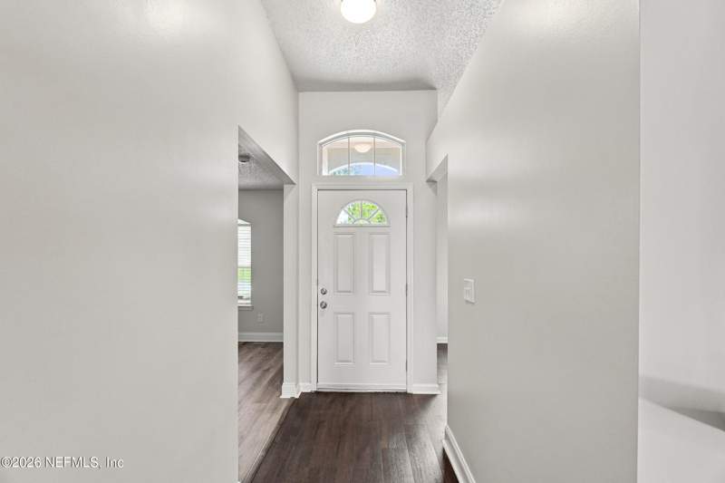 3 bedroom Single Family Residence at 8965 Bridgecreek Drive, Argyle/chimney Lakes, Jacksonville — photo 4