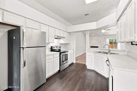 8965 Bridgecreek Drive, Jacksonville FL - photo 6 of 25