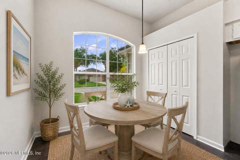 8965 Bridgecreek Drive, Jacksonville FL - photo 9 of 25
