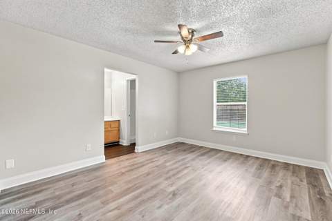 8965 Bridgecreek Drive, Jacksonville FL - photo 12 of 25