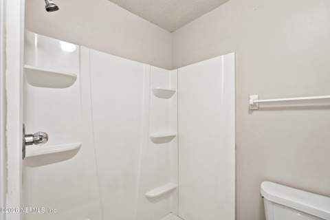 8965 Bridgecreek Drive, Jacksonville FL - photo 14 of 25
