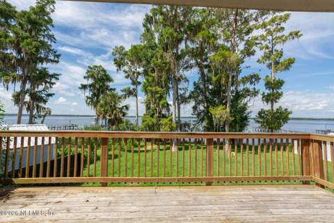 109 St Johns Boulevard, East Palatka FL - photo 16 of 39