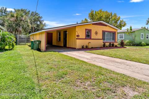 628 3rd Avenue, Jacksonville Beach FL - photo 9 of 37