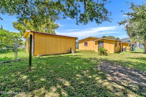 628 3rd Avenue, Jacksonville Beach FL - photo 15 of 37