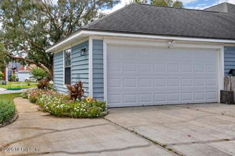 13181 Staffordshire Drive, Jacksonville FL - photo 8 of 50