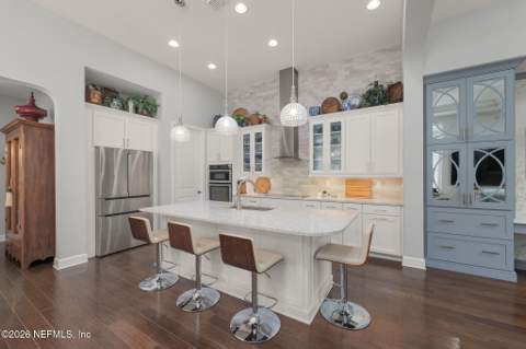 320 Wingstone Drive, Jacksonville FL - photo 12 of 41
