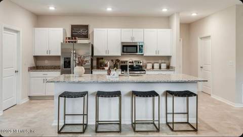8179 Archibald Terrace, Jacksonville FL - photo 7 of 27