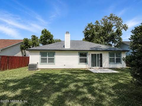 8126 Fieldside Drive, Jacksonville FL - photo 22 of 23