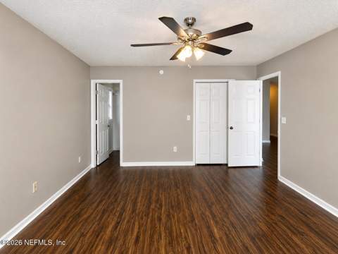 8126 Fieldside Drive, Jacksonville FL - photo 13 of 23