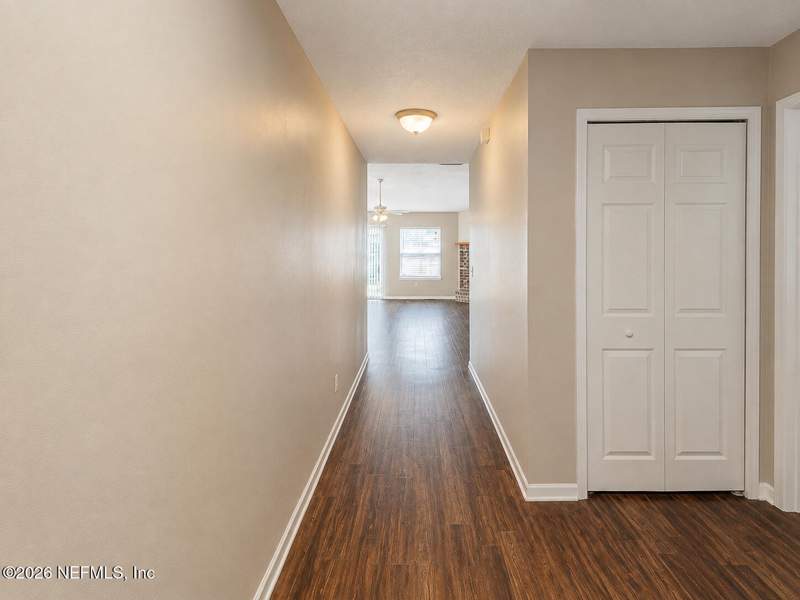 3 bedroom Single Family Residence at 8126 Fieldside Drive, Chimney Lakes, Jacksonville — photo 4