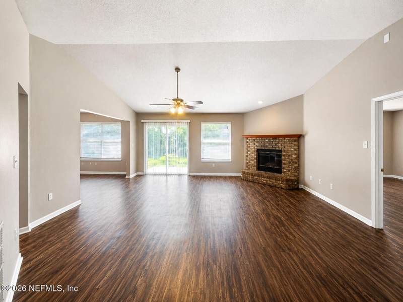 3 bedroom Single Family Residence at 8126 Fieldside Drive, Chimney Lakes, Jacksonville — photo 5