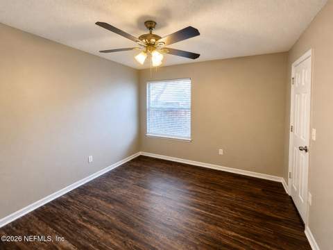 8126 Fieldside Drive, Jacksonville FL - photo 19 of 23