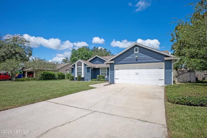 3 bedroom Single Family Residence at 8345 Rockridge Drive, Chimney Lakes, Jacksonville — photo 2