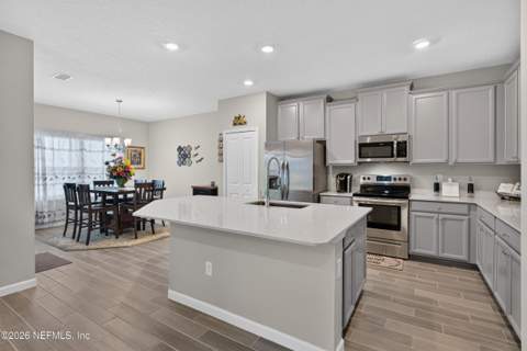 9639 Lovage Lane, Jacksonville FL - photo 17 of 54