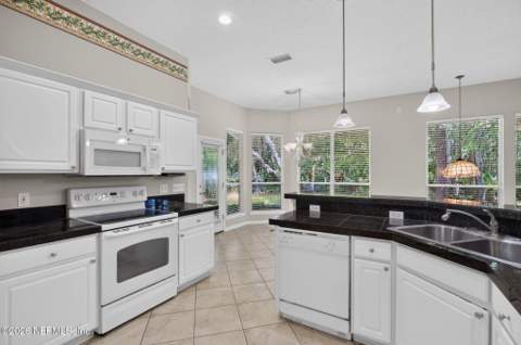 7891 Timberlin Park Boulevard, Jacksonville FL - photo 12 of 93