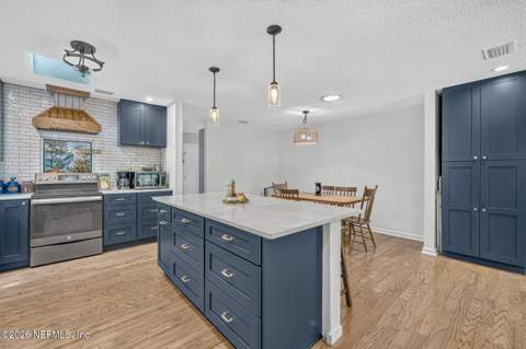 829 Rita Circle, St. Augustine FL - photo 6 of 48
