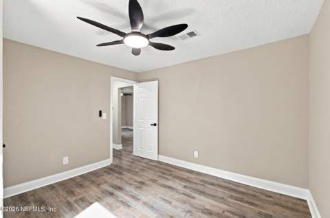 6704 Jolene Drive, Jacksonville FL - photo 24 of 32