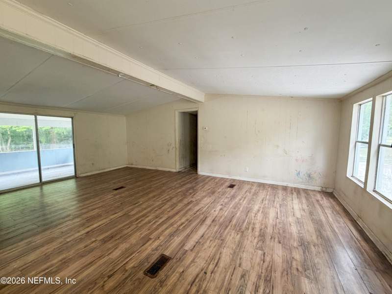 5 bedroom Manufactured Home at 4669 Avenue D, Daniel Hurlbert, St. Augustine — photo 4