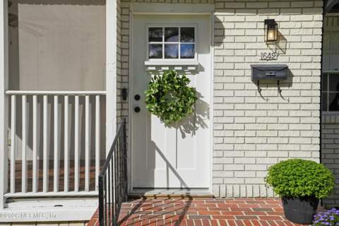 1642 Pershing Road, Jacksonville FL - photo 7 of 40