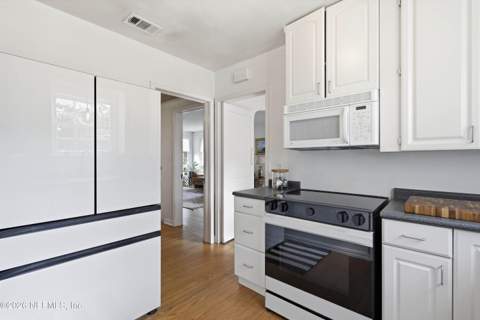 1642 Pershing Road, Jacksonville FL - photo 15 of 40