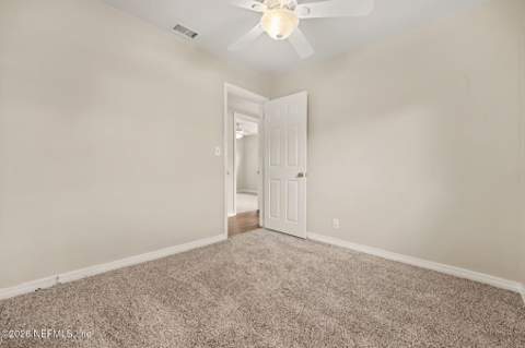 7257 Elvia Drive, Jacksonville FL - photo 23 of 32