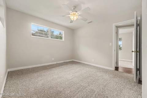 7257 Elvia Drive, Jacksonville FL - photo 15 of 32