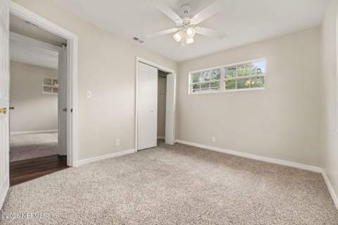 7257 Elvia Drive, Jacksonville FL - photo 18 of 32