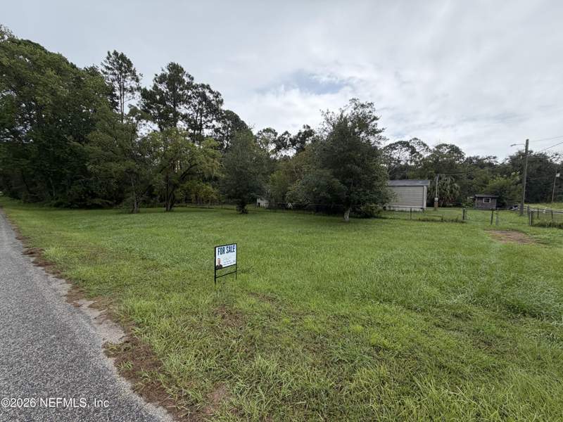 3 bedroom Mobile Home at 128 Davis Lake Rd Road, Davis Park, Palatka — photo 2