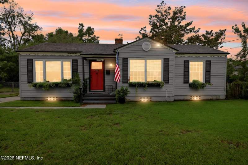 3 bedroom Single Family Residence at 4556 Blount Avenue, Timuquana Manor, Jacksonville — photo 2