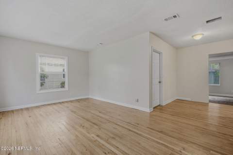 4556 Blount Avenue, Jacksonville FL - photo 9 of 51