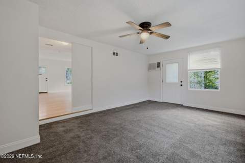 4556 Blount Avenue, Jacksonville FL - photo 16 of 51