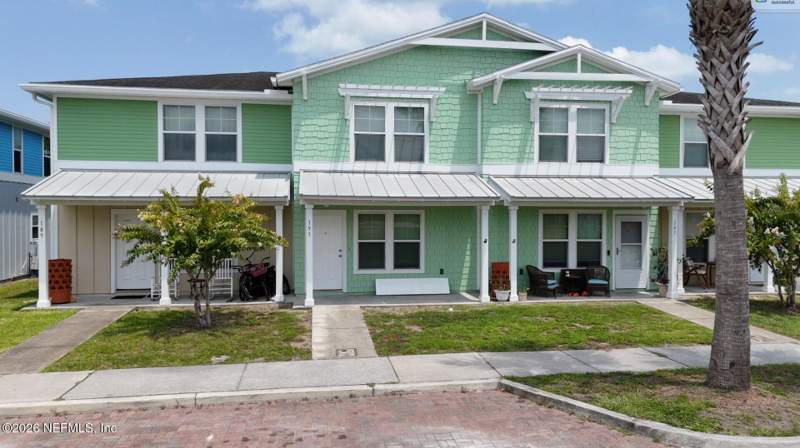 3 bedroom Townhouse at 193 Oceangate Drive, Oceangate, Atlantic Beach — photo 3