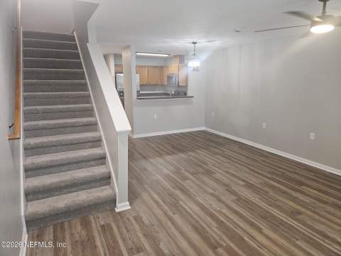 193 Oceangate Drive, Atlantic Beach FL - photo 6 of 22