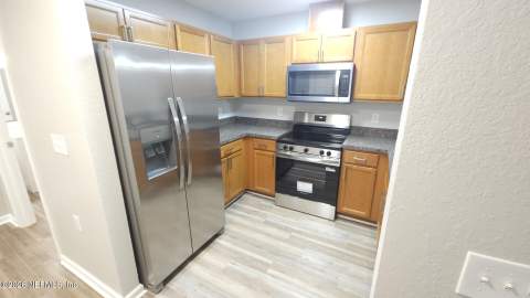 193 Oceangate Drive, Atlantic Beach FL - photo 12 of 22