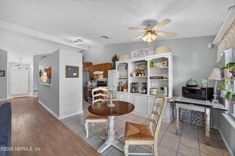 4556 Shaky Leaf Lane, Jacksonville FL - photo 18 of 45