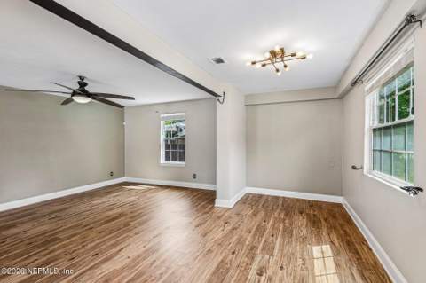 1075 Nelson Street, Jacksonville FL - photo 8 of 45