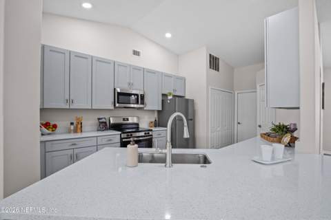 12193 Captiva Bluff Road, Jacksonville FL - photo 14 of 48
