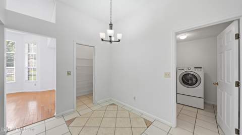 8115 Winding Vine Court, Jacksonville FL - photo 14 of 68