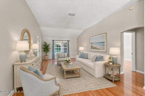 2142 Forest Gate Drive, Jacksonville FL - photo 6 of 35