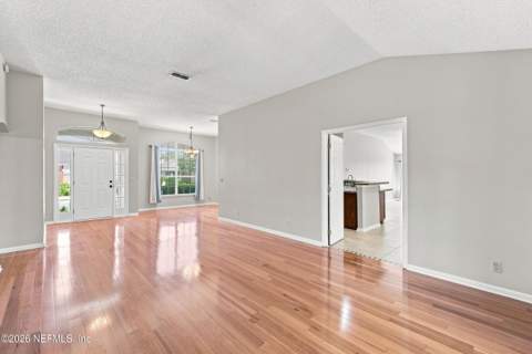 2142 Forest Gate Drive, Jacksonville FL - photo 7 of 35