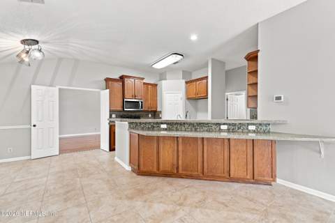 2142 Forest Gate Drive, Jacksonville FL - photo 10 of 35