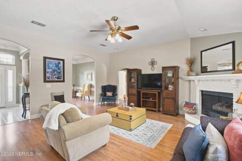 10322 Hamlet Glen Drive, Jacksonville FL - photo 12 of 41