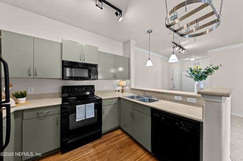 8290 Gate Parkway #1014, Jacksonville FL - photo 14 of 47