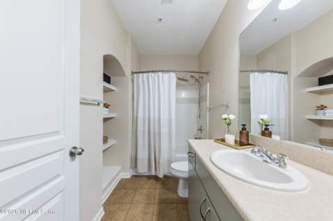 8290 Gate Parkway #1014, Jacksonville FL - photo 23 of 47