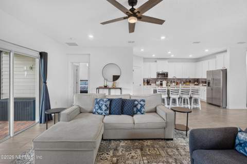 7624 Catnip Lane, Jacksonville FL - photo 9 of 57
